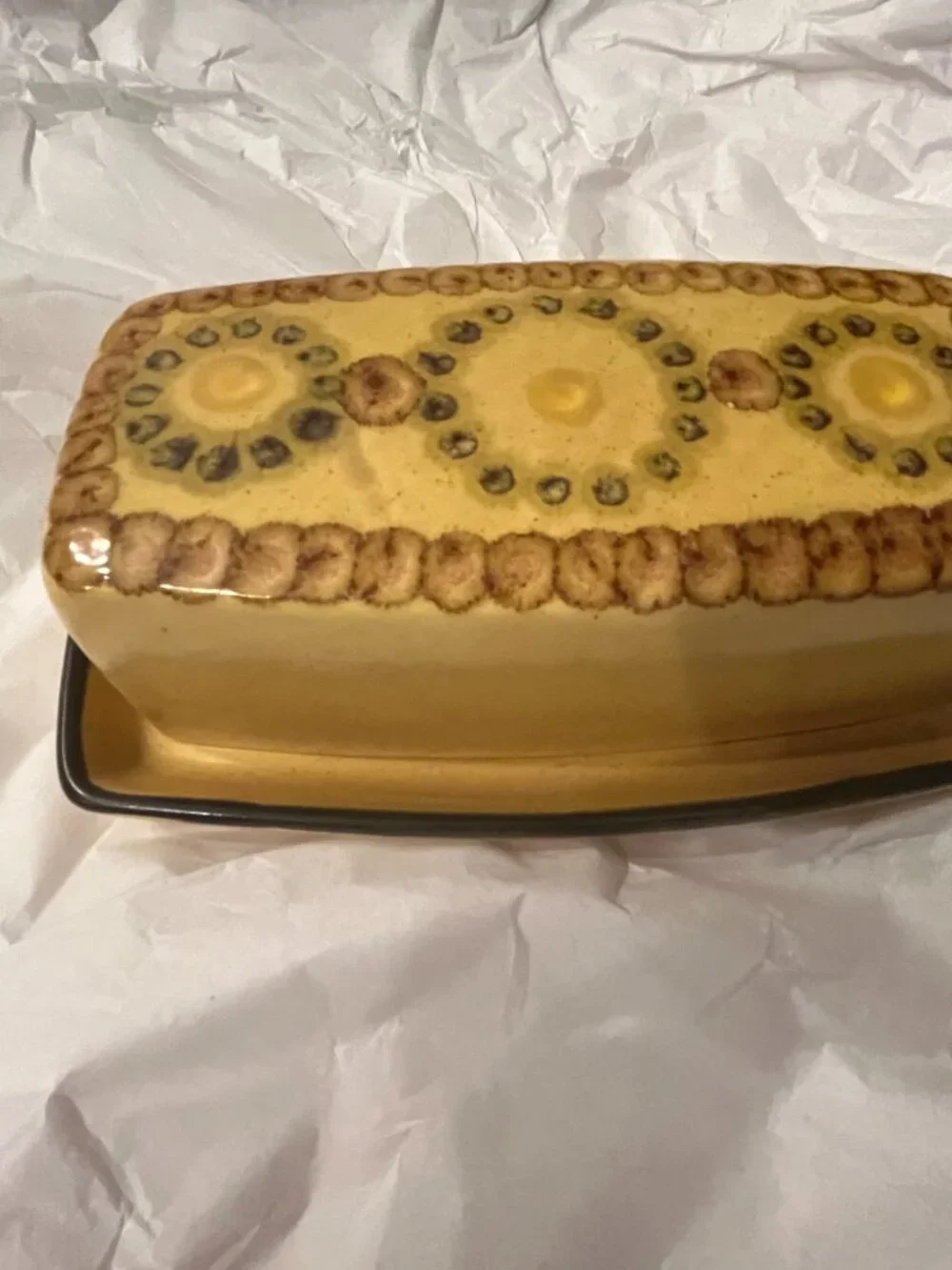LIST AFTER AUCTION Vintage Franciscan Honeycomb Covered Butter Dish England